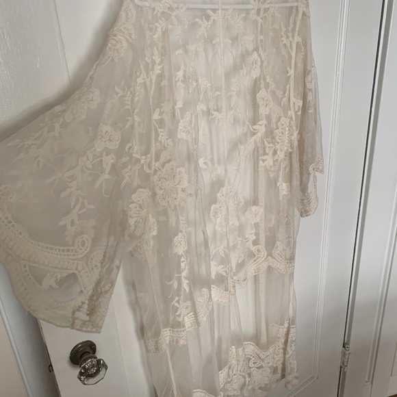 Off White Cover Up - Picture 3 of 4